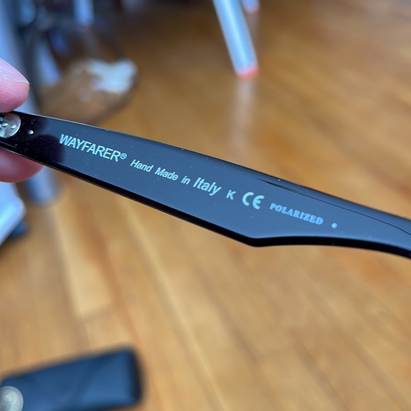 Wayfarer Ray Bans - Picture 3 of 3